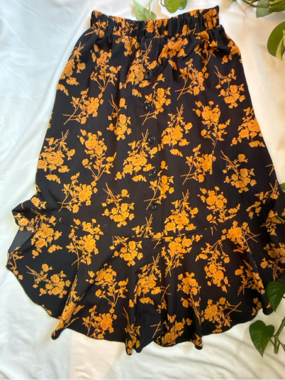 SHEIN Black Skirt with Orange Floral Print and Ruffle Hem